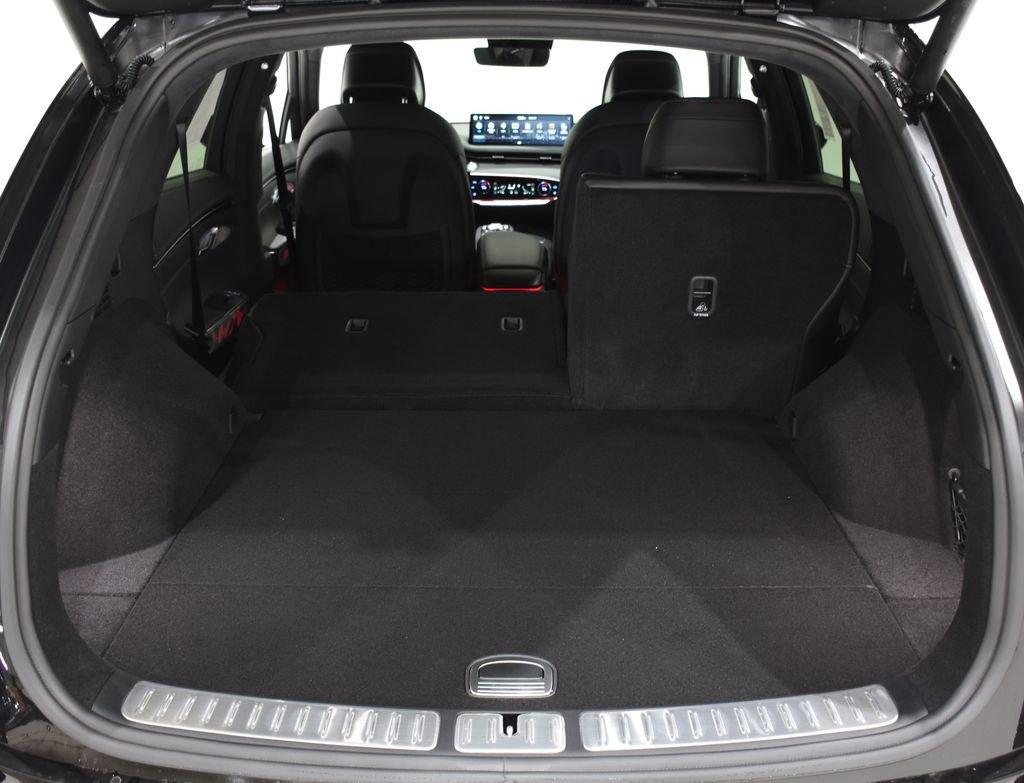 New 2025 Genesis GV70 3.5T Sport w/ Sport Advanced Package image 26