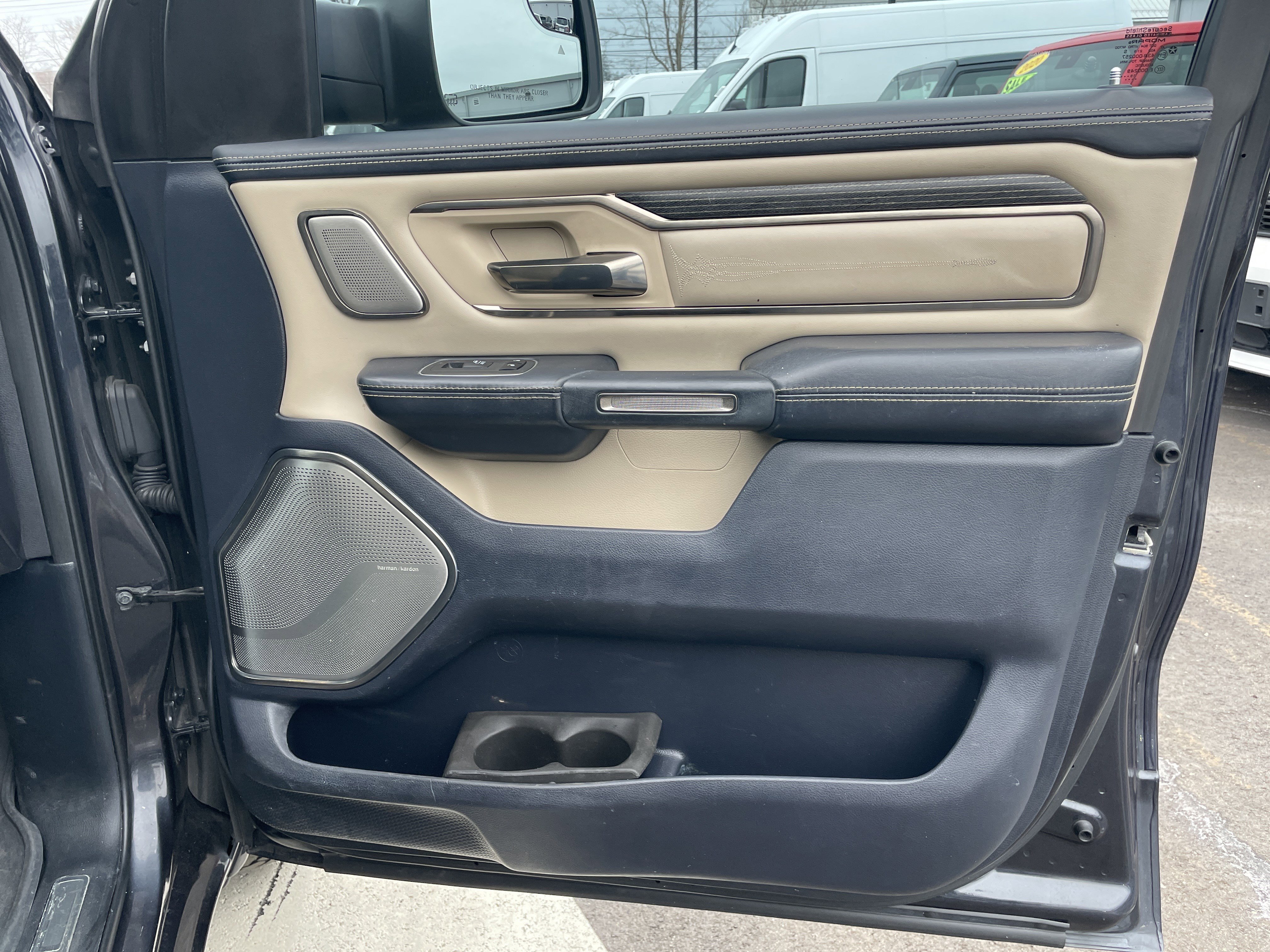 Used 2020 RAM 1500 Limited image 10