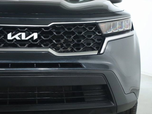 Used 2022 Kia Sorento LX AWD/4WD image 7