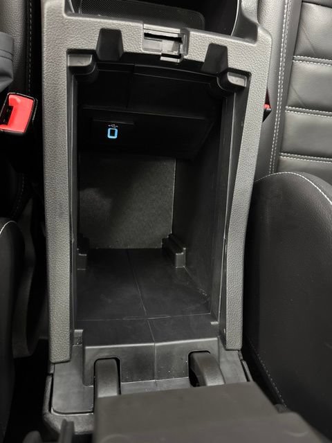 Used 2019 Ford Escape Titanium AWD/4WD image 46