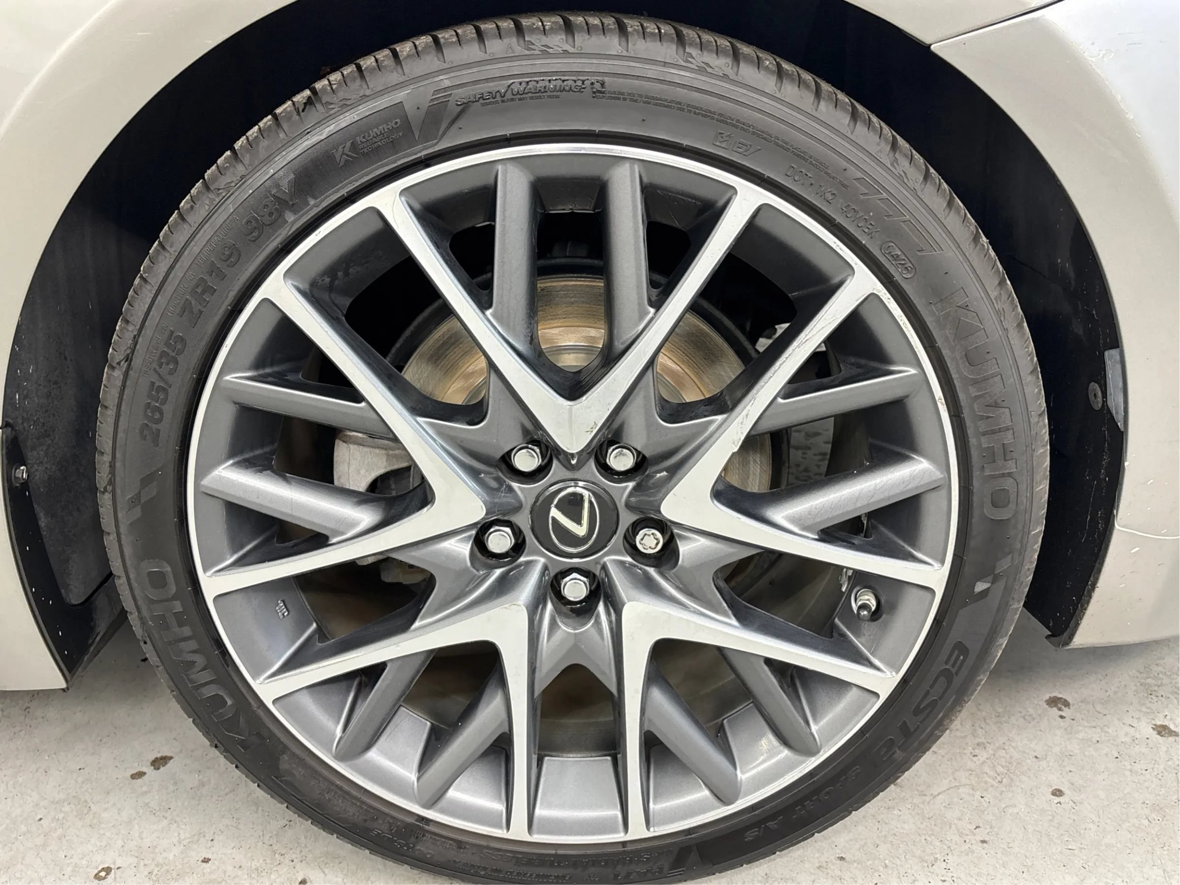 Used 2017 Lexus RC 200t F Sport RWD image 27