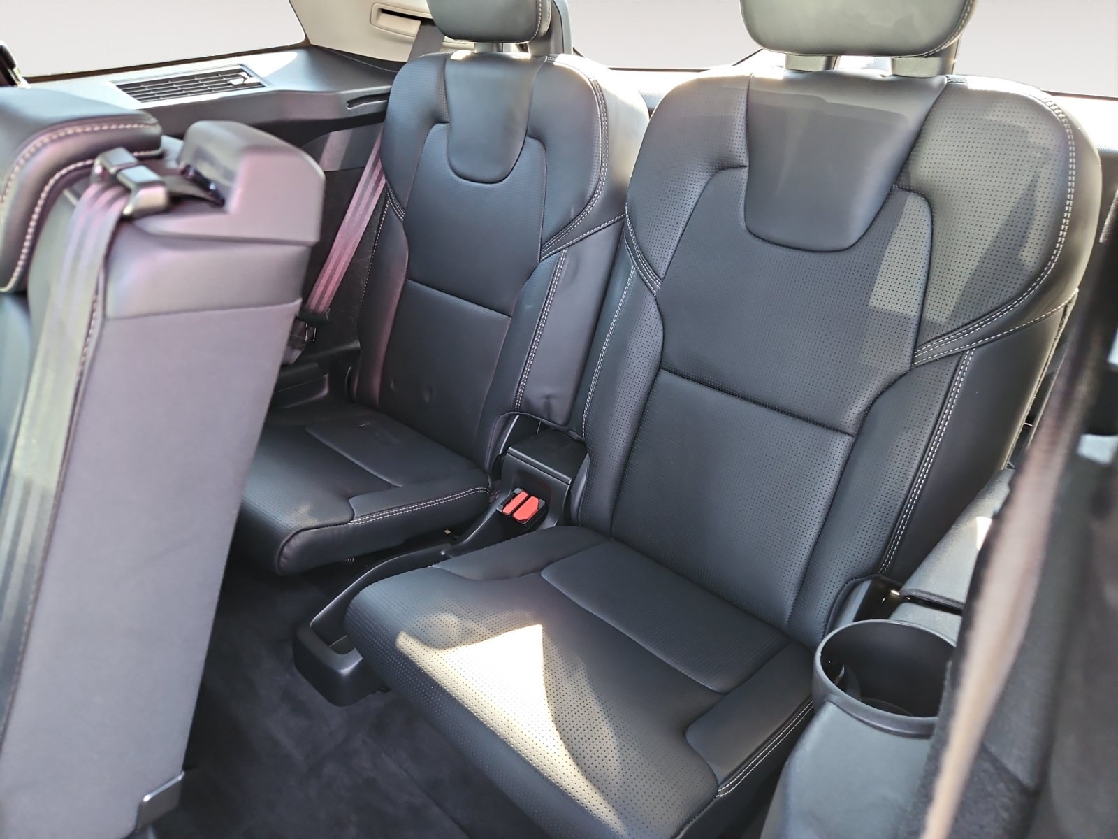 Used 2018 Volvo XC90 T6 Inscription w/ Convenience Package AWD/4WD image 15