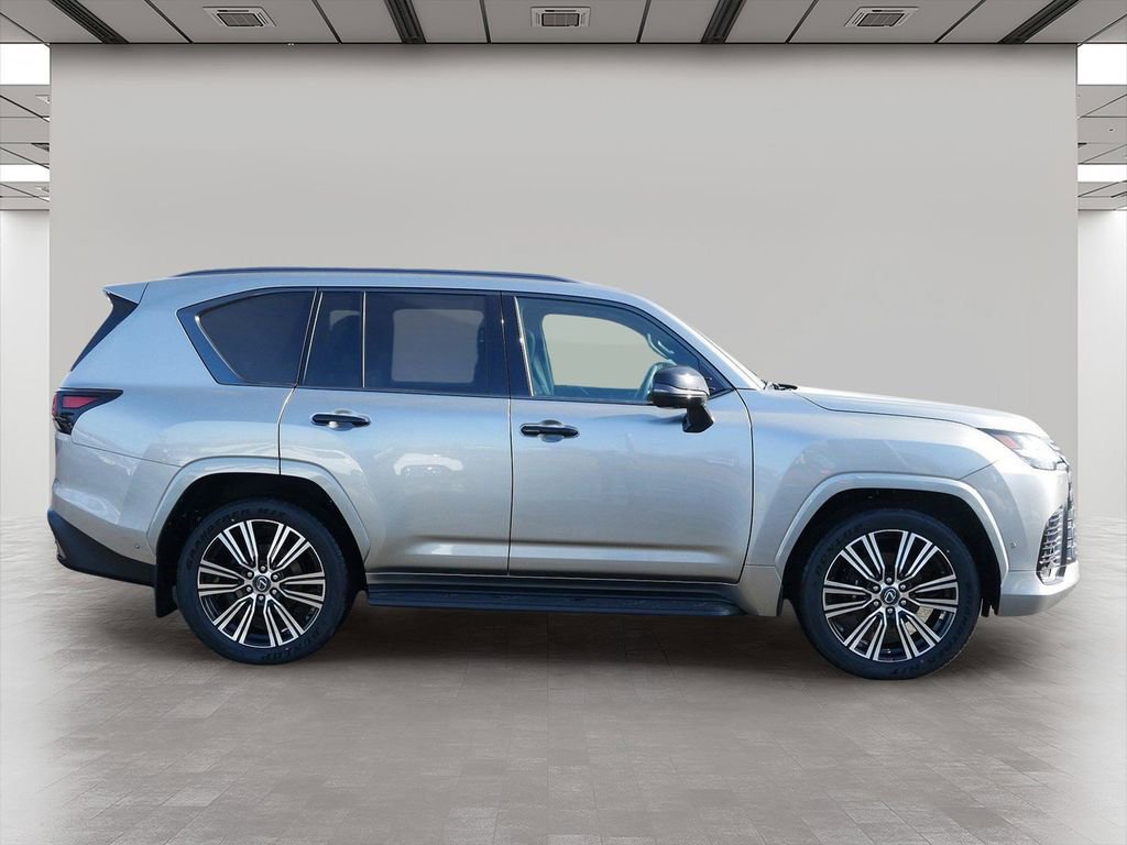 New 2026 Lexus LX 700h Luxury image 7