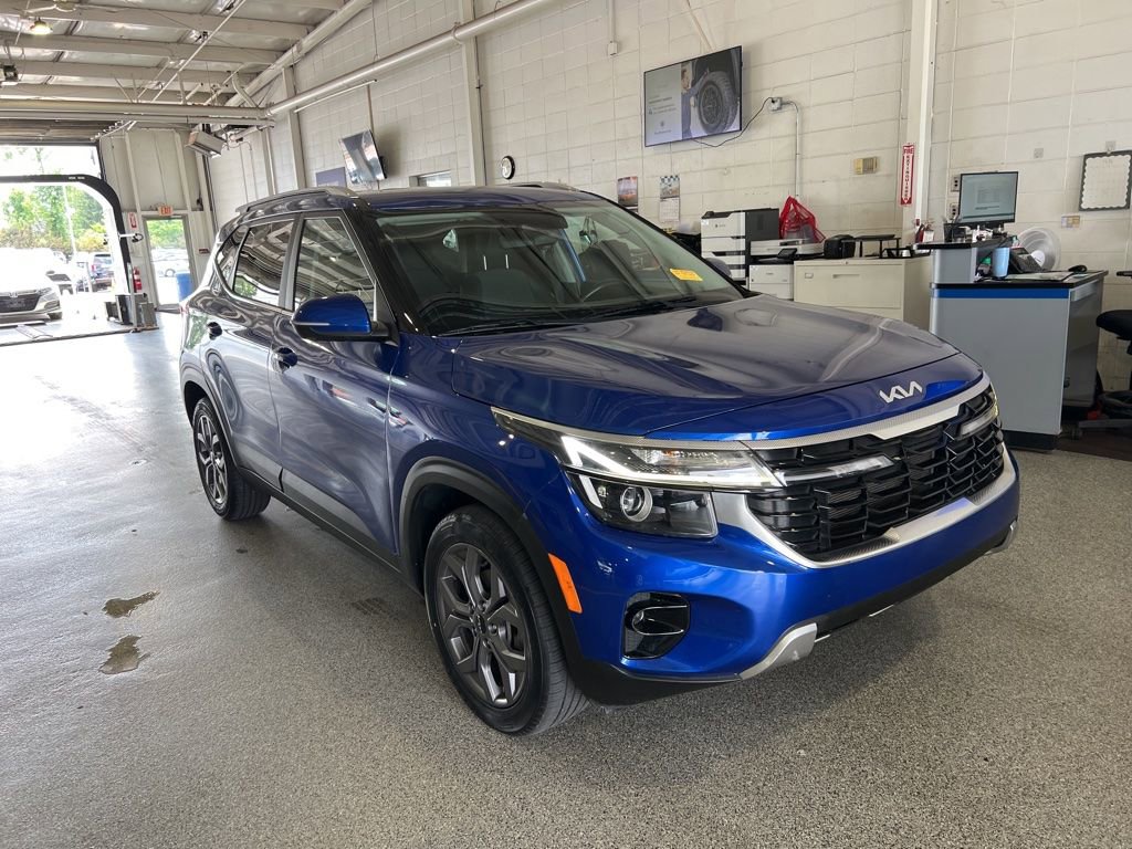 Used 2024 Kia Seltos S FWD image 2