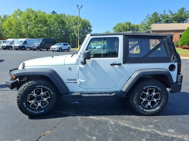 Used 2018 Jeep Wrangler Sport AWD/4WD image 15