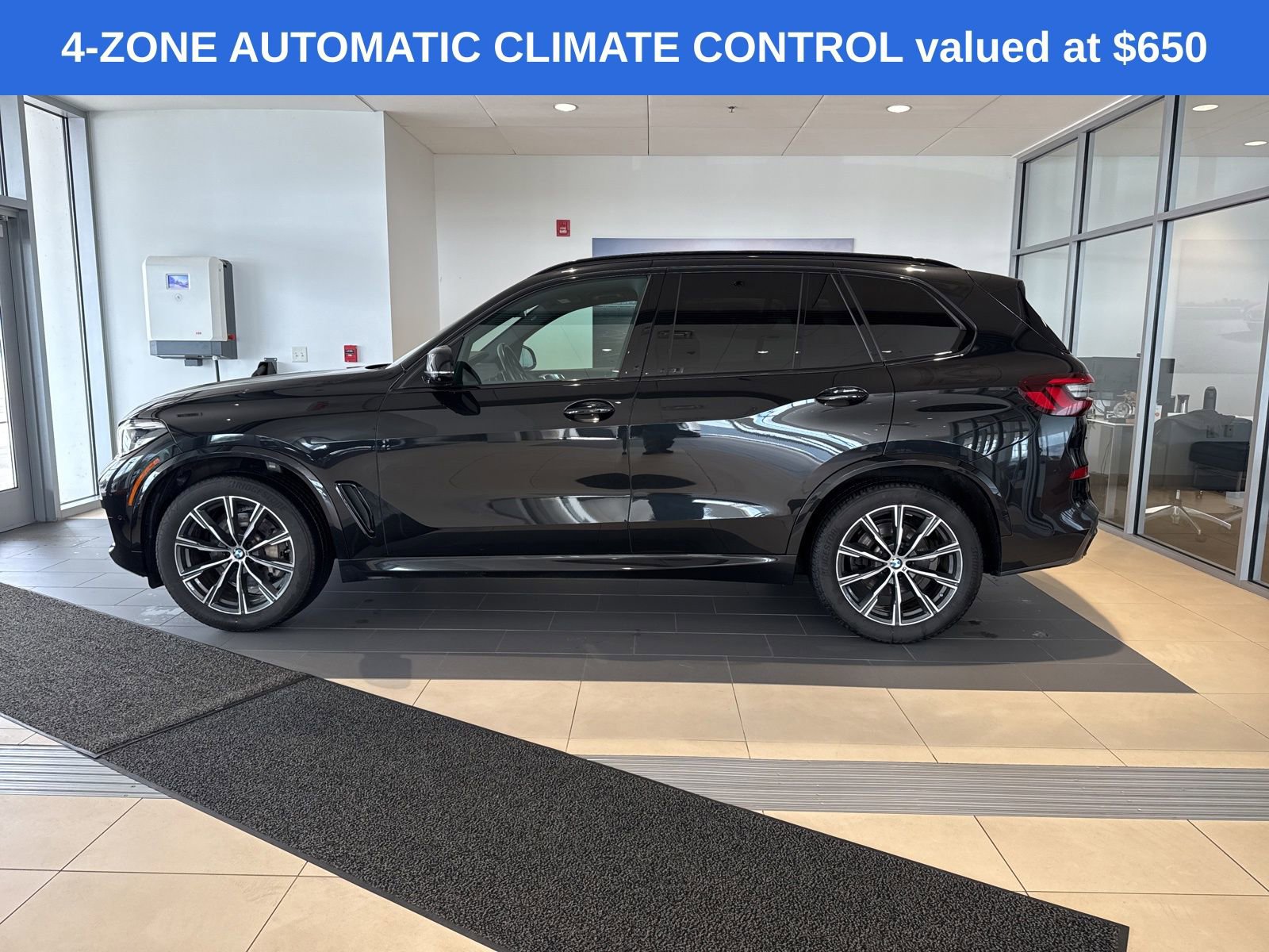 Used 2023 BMW X5 xDrive40i w/ M Sport Package image 7