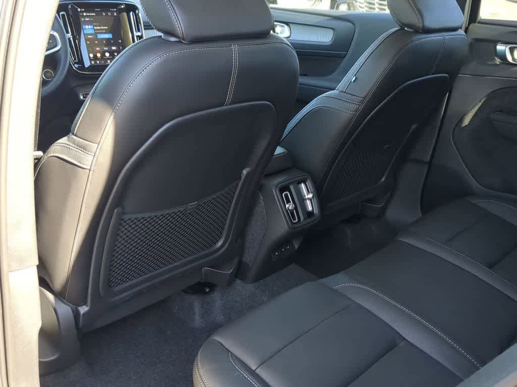 Used 2026 Volvo XC40 B5 Plus w/ Protection Package Premier AWD/4WD image 17