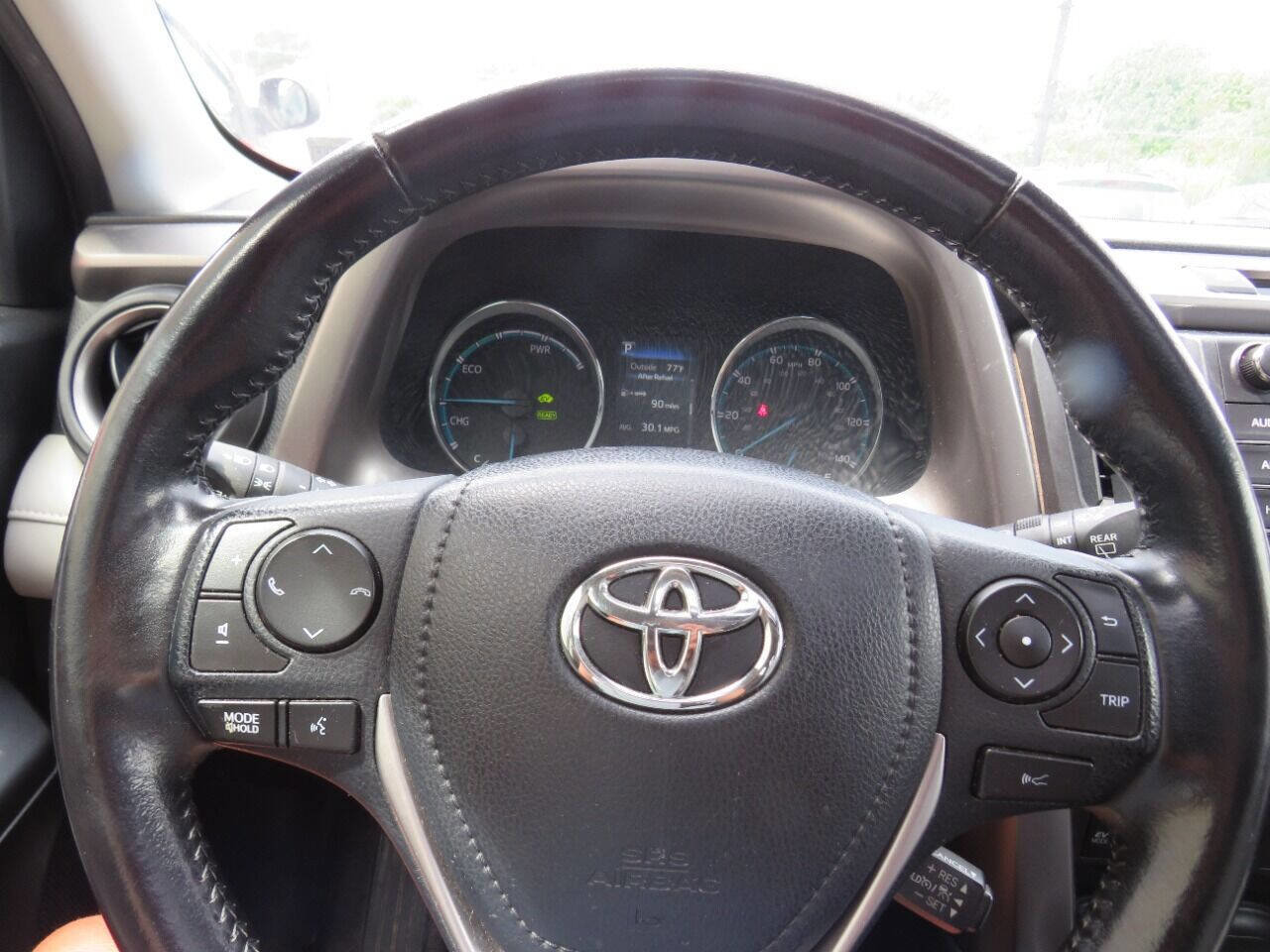 Used 2017 Toyota RAV4 XLE w/ Carpet Mat Package image 36