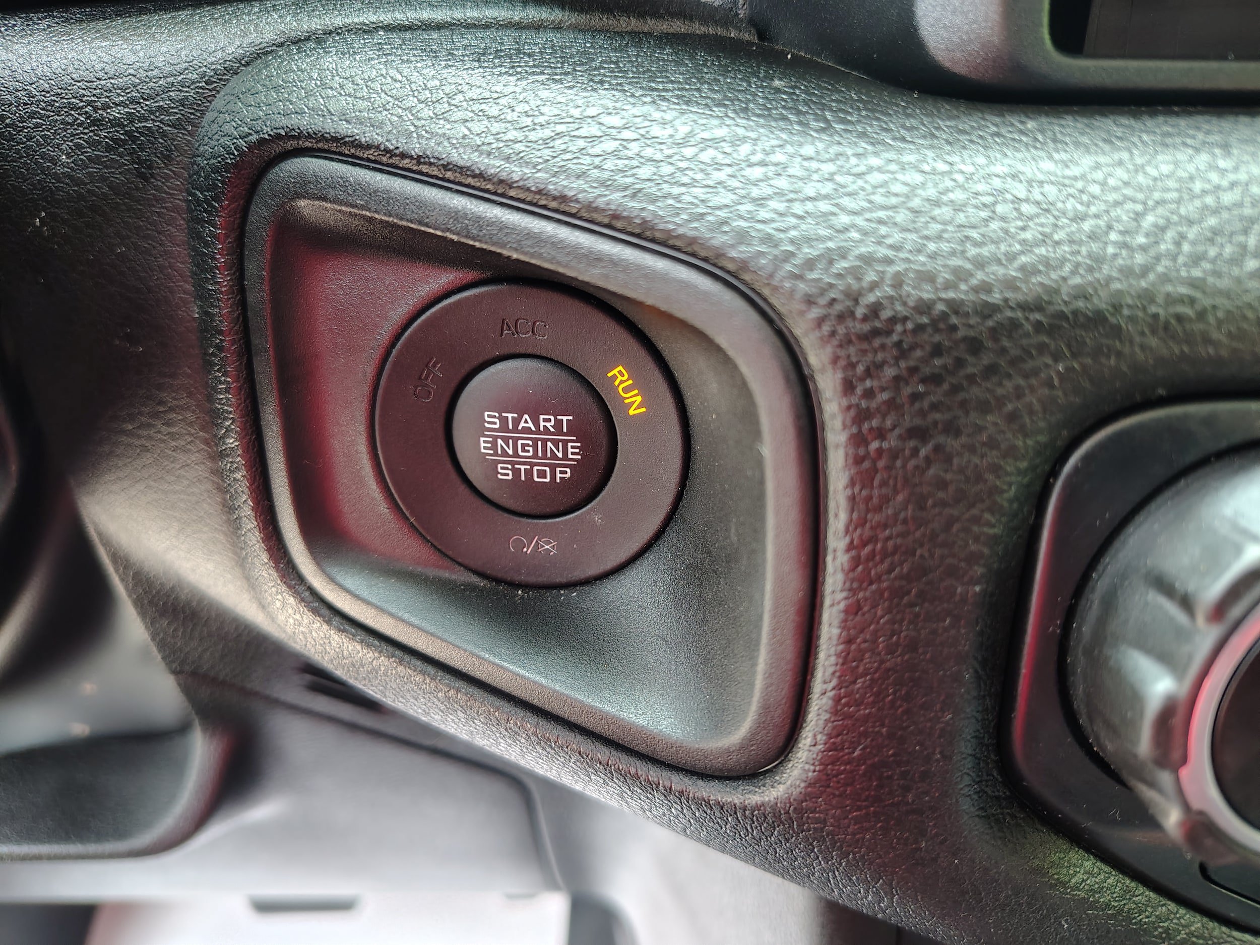 Used 2024 Jeep Gladiator Sport AWD/4WD image 26