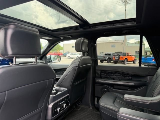 Used 2023 Ford Expedition Max Platinum AWD/4WD image 39