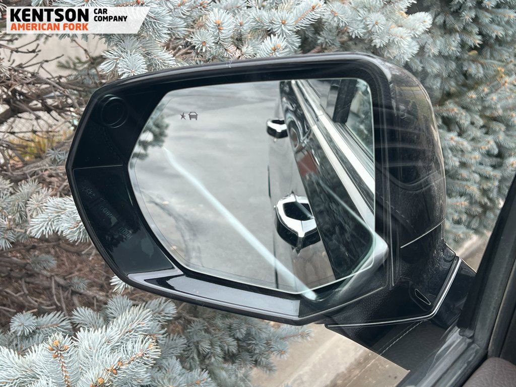 Used 2024 GMC Yukon Denali image 26