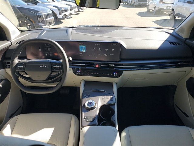 New 2026 Kia Sportage EX w/ EX Panoramic Sunroof Package image 18