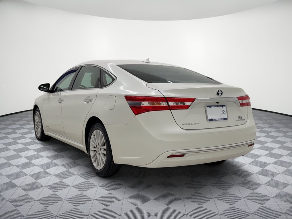 Used 2014 Toyota Avalon Limited FWD image 3