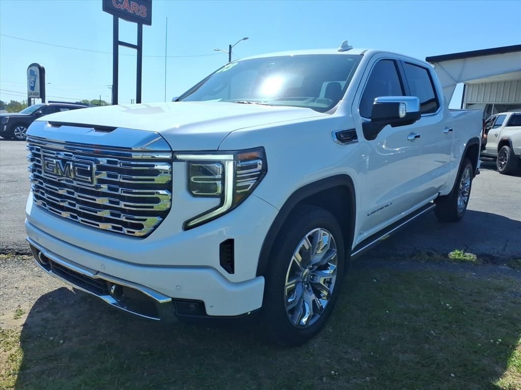 Used 2023 GMC Sierra 1500 Denali w/ Denali Reserve Package AWD/4WD image 3