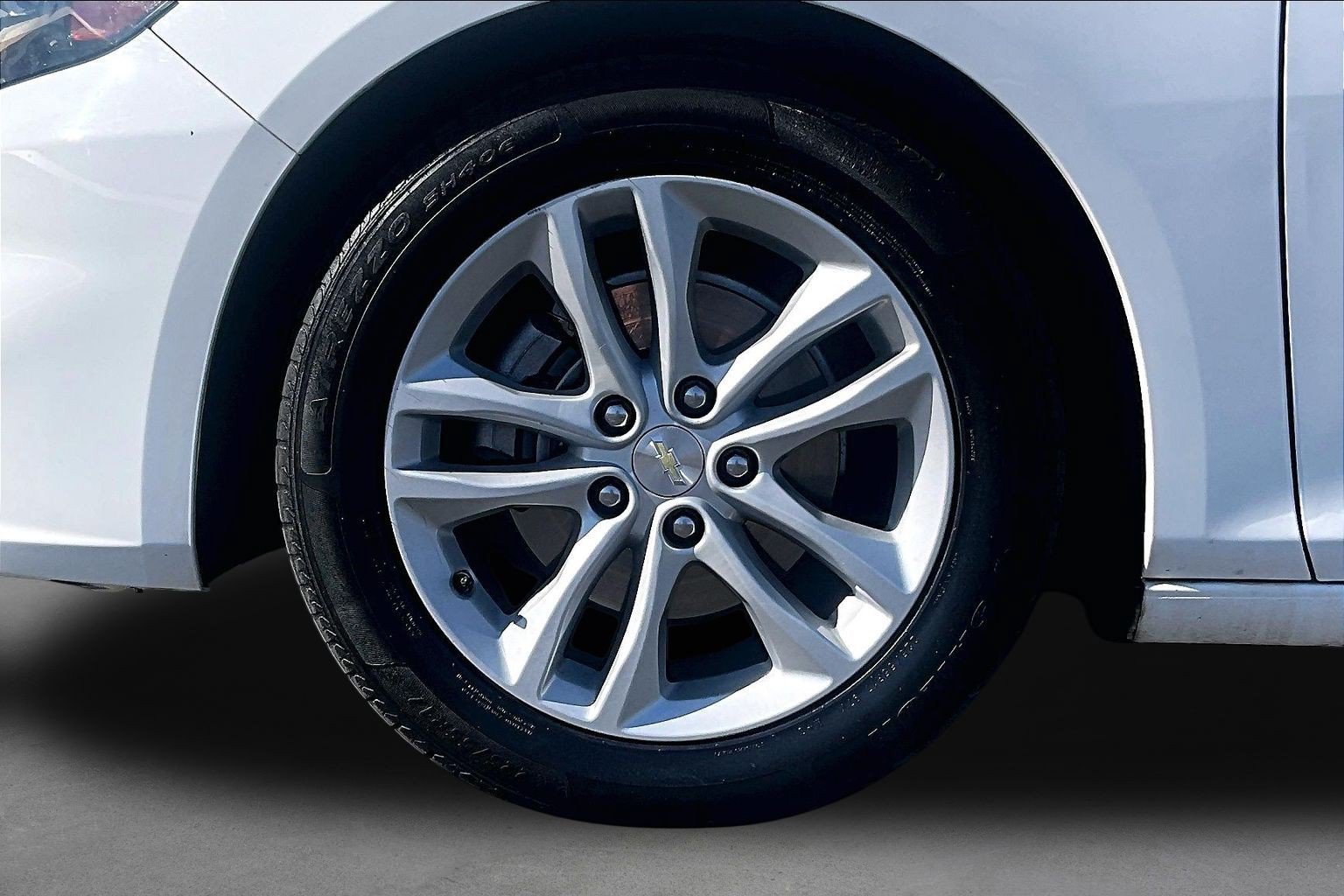 Used 2018 Chevrolet Malibu LT FWD image 8