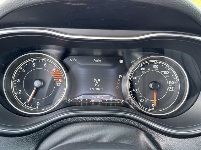 Used 2019 Jeep Cherokee Trailhawk w/ Cold Weather Group image 30