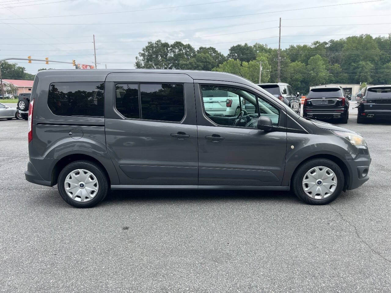 Used 2018 Ford Transit Connect XL FWD image 3