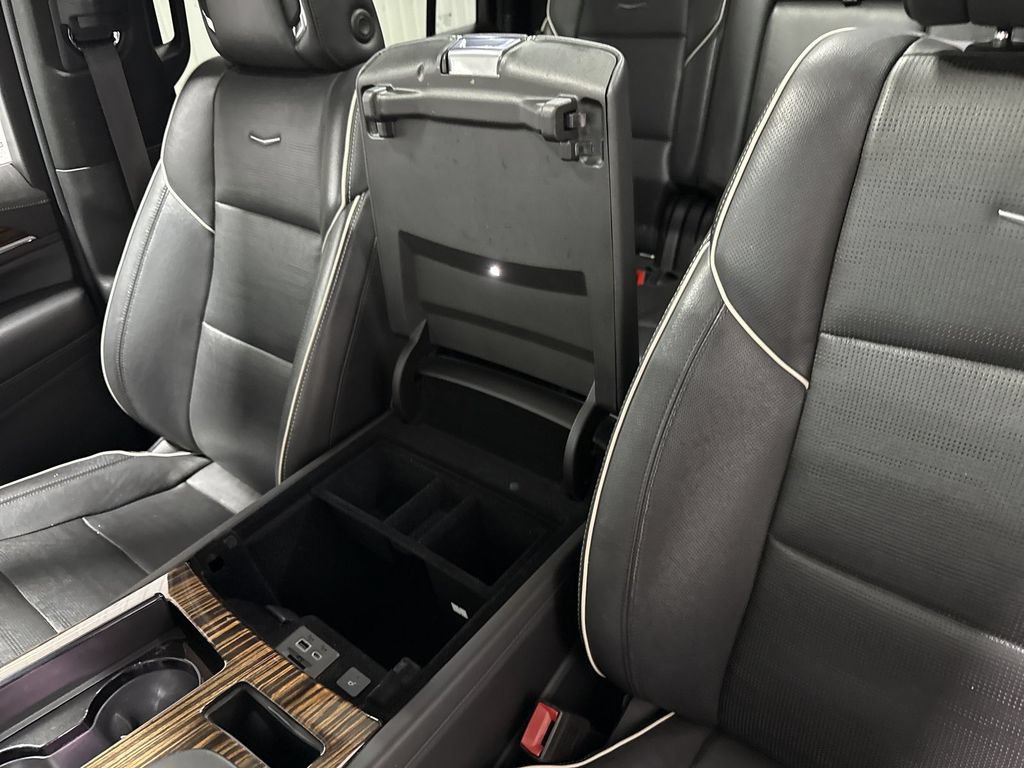 Used 2021 Cadillac Escalade ESV Premium Luxury w/ Performance Package RWD image 36