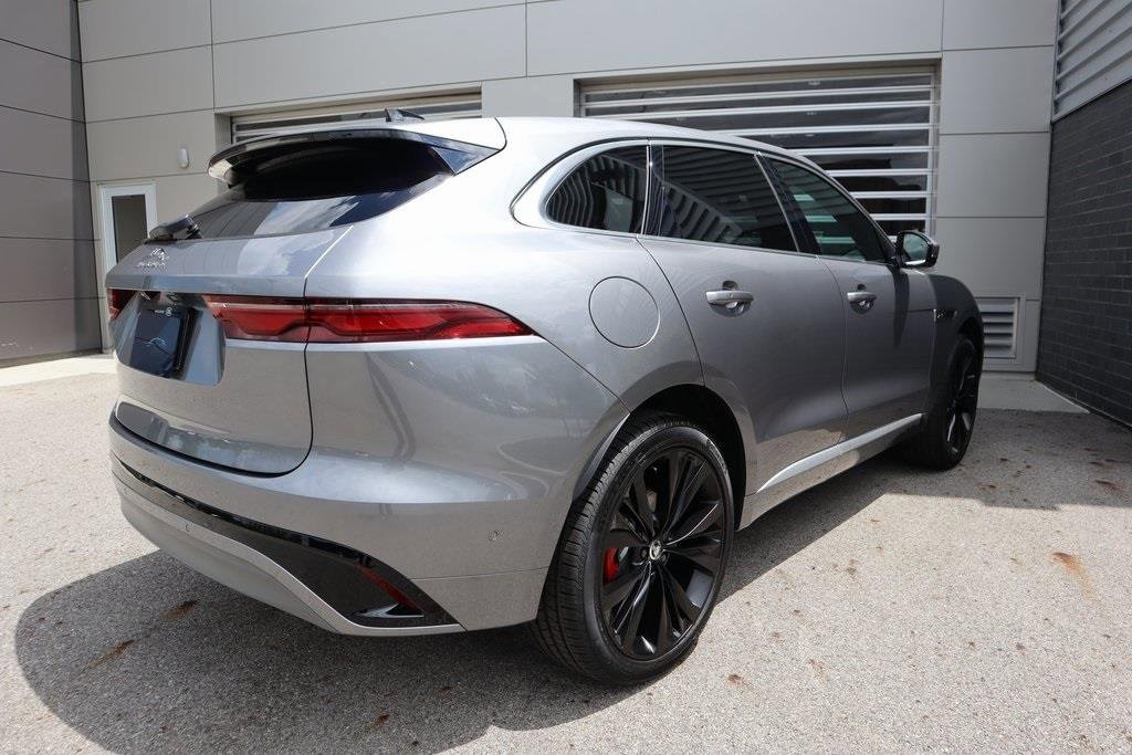 New 2025 Jaguar F-PACE R-Dynamic S image 5