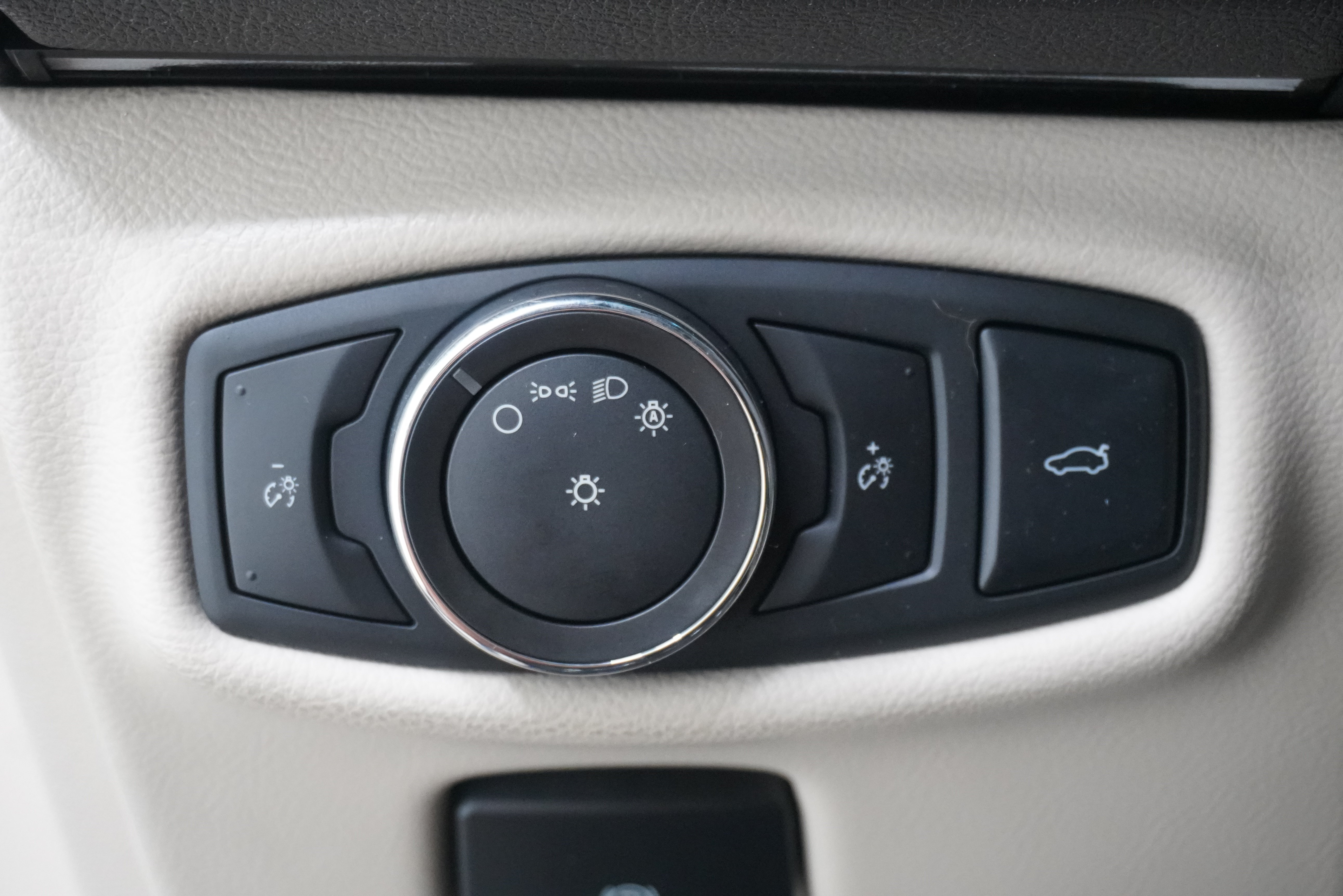 Used 2017 Lincoln MKZ Select w/ Technology Package FWD image 25