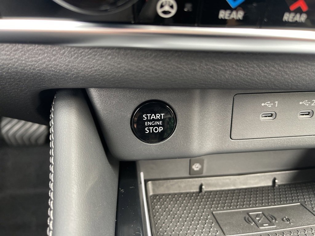 New 2026 Nissan Rogue Platinum image 11