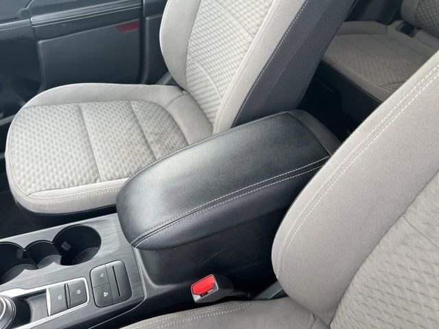 Used 2022 Ford Escape SE w/ Cold Weather Package image 28