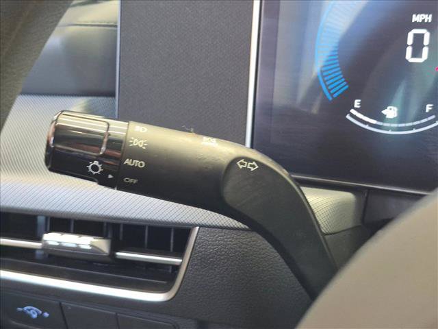 Used 2025 Hyundai Sonata SEL FWD image 15