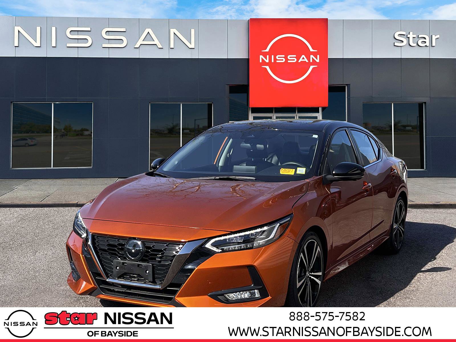 Used 2022 Nissan Sentra SR w/ SR Premium Package image 3