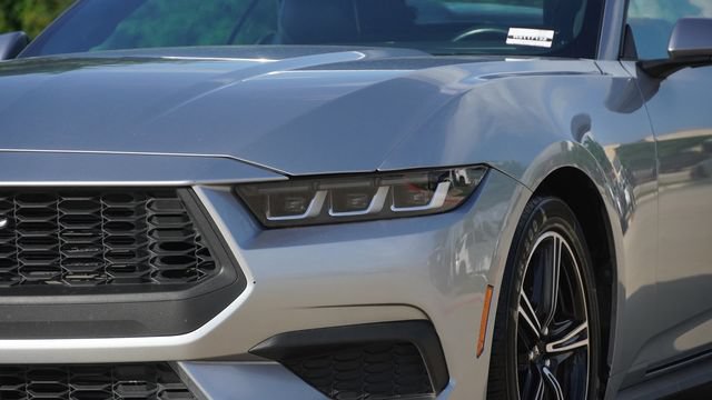Used 2024 Ford Mustang Premium RWD image 4