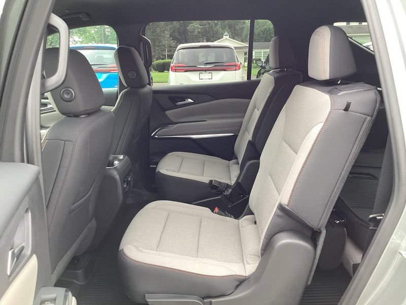 New 2027 Chevrolet Traverse LT w/ Enhanced Driving Package AWD/4WD image 18
