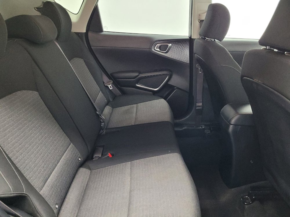 Used 2020 Kia Soul S FWD image 19