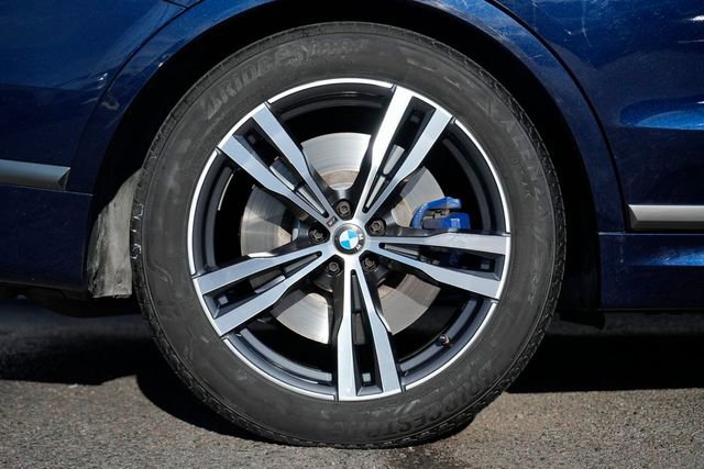 Used 2020 BMW X7 M50i w/ Dynamic Handling Package image 11