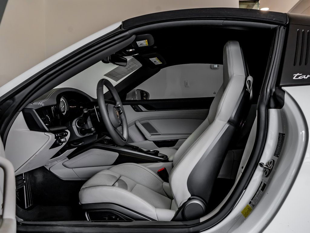 Certified 2024 Porsche 911 Targa 4S image 5