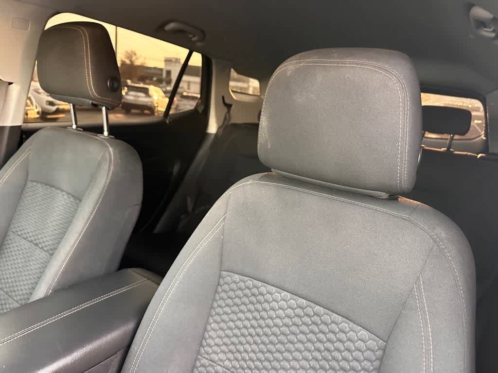 Used 2020 GMC Terrain SLE w/ Driver Convenience Package AWD/4WD image 17