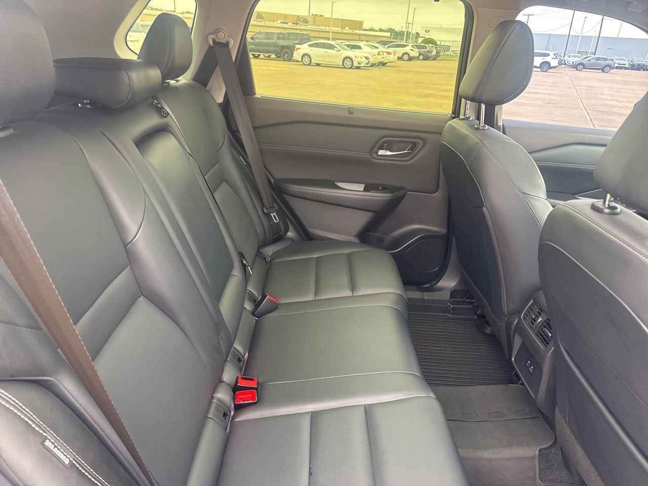 Certified 2023 Nissan Rogue SV w/ SV Premium B Package image 31