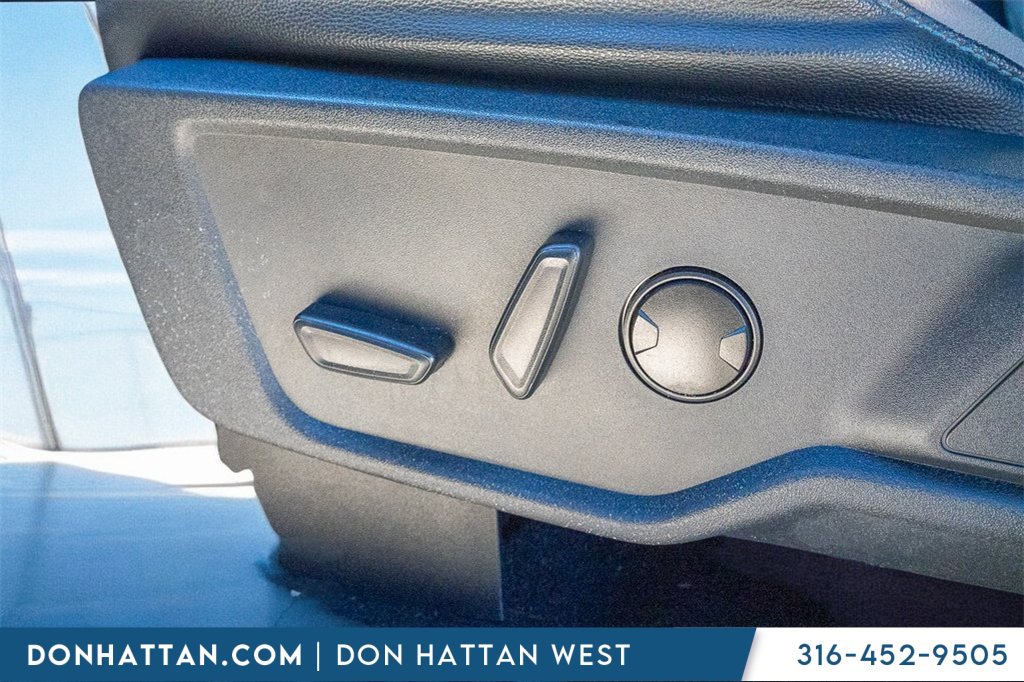 Used 2023 Ford Bronco Wildtrak image 18