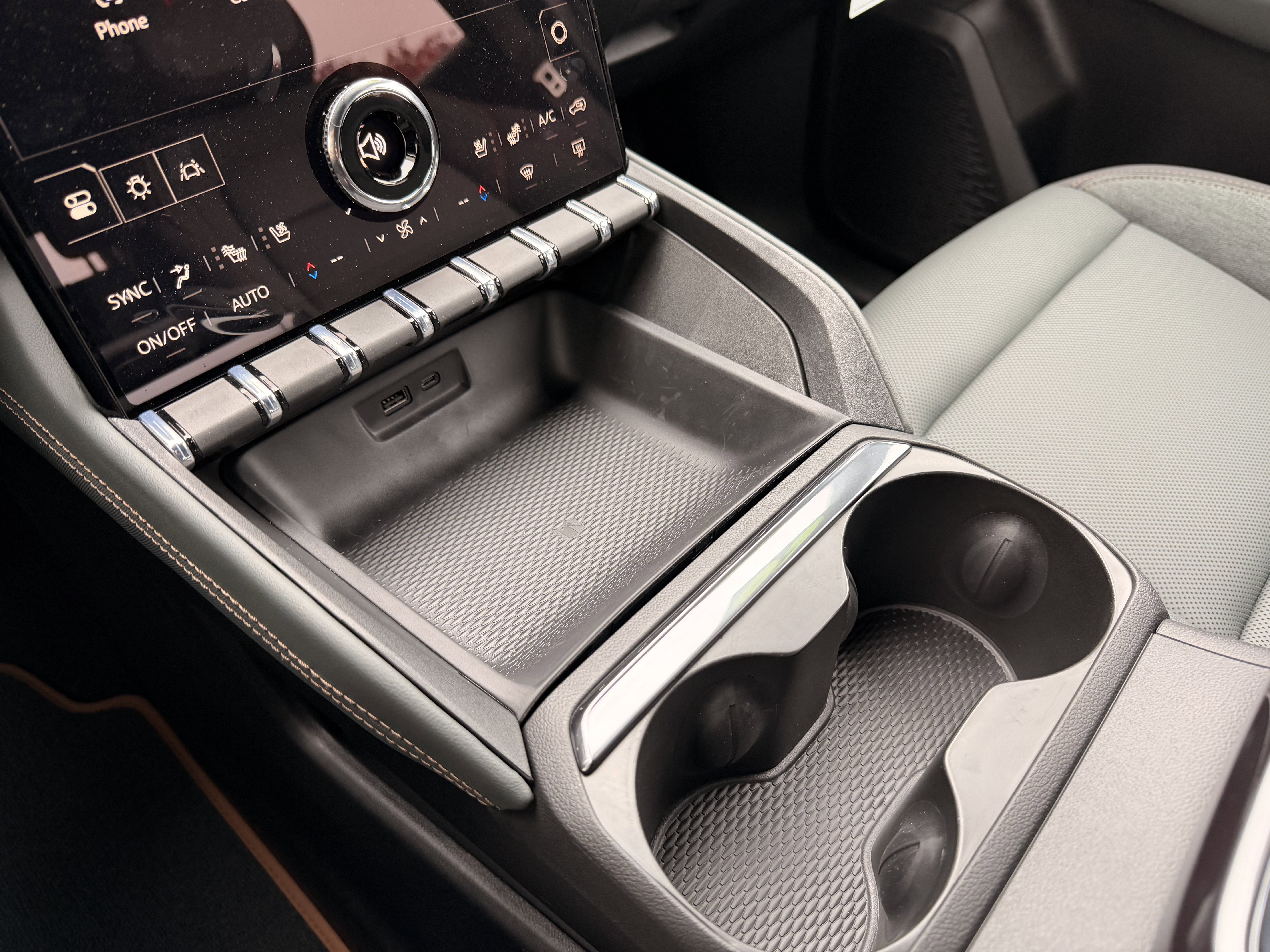 New 2026 GMC Terrain AT4 w/ Convenience Package III image 25