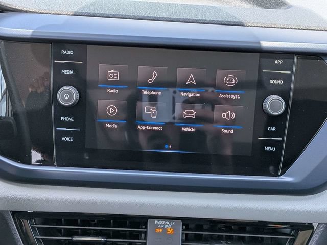 Certified 2023 Volkswagen Taos SE w/ Panoramic Sunroof Package FWD image 18