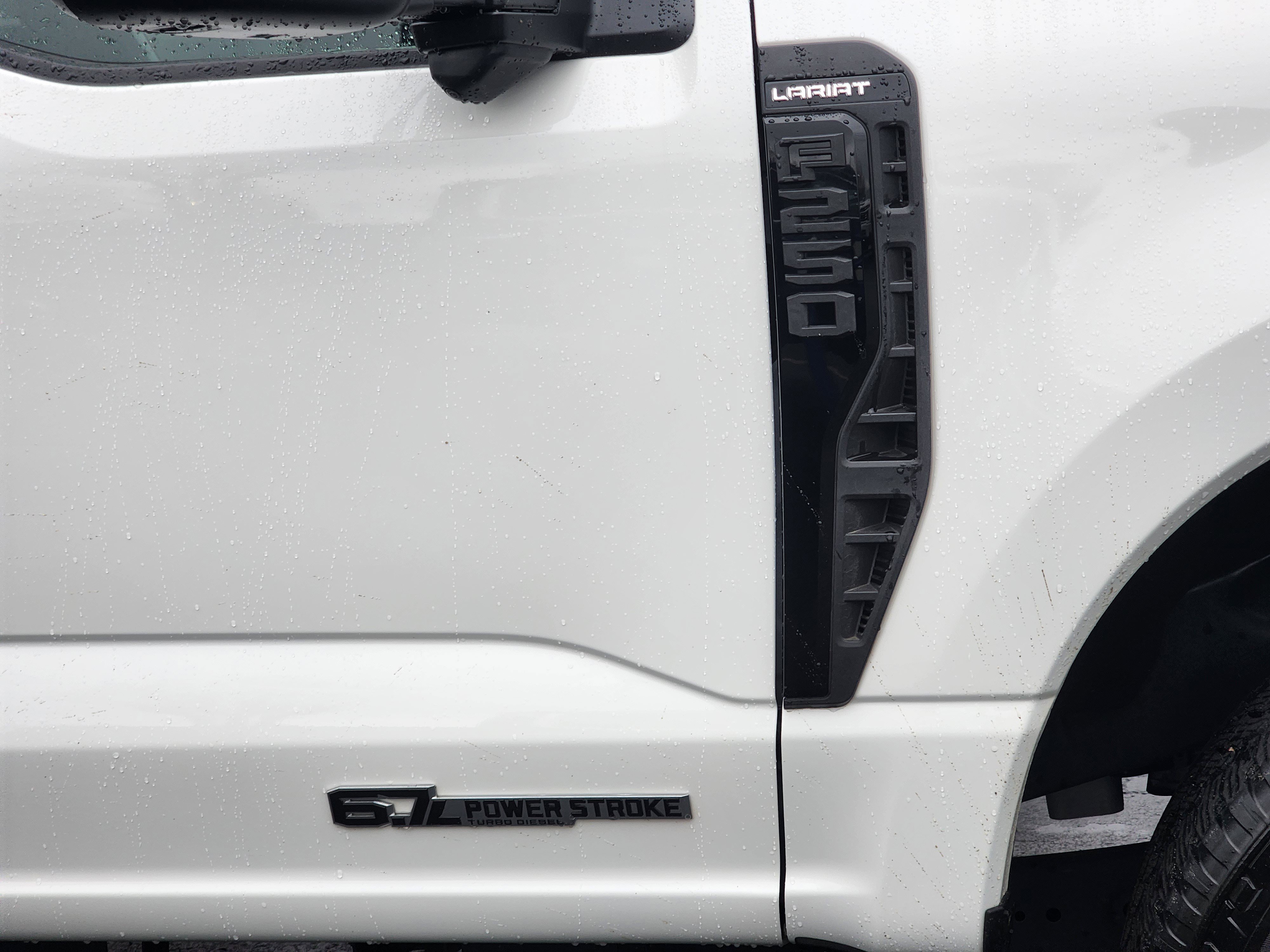 Used 2025 Ford F250 Lariat w/ Lariat Ultimate Package image 7