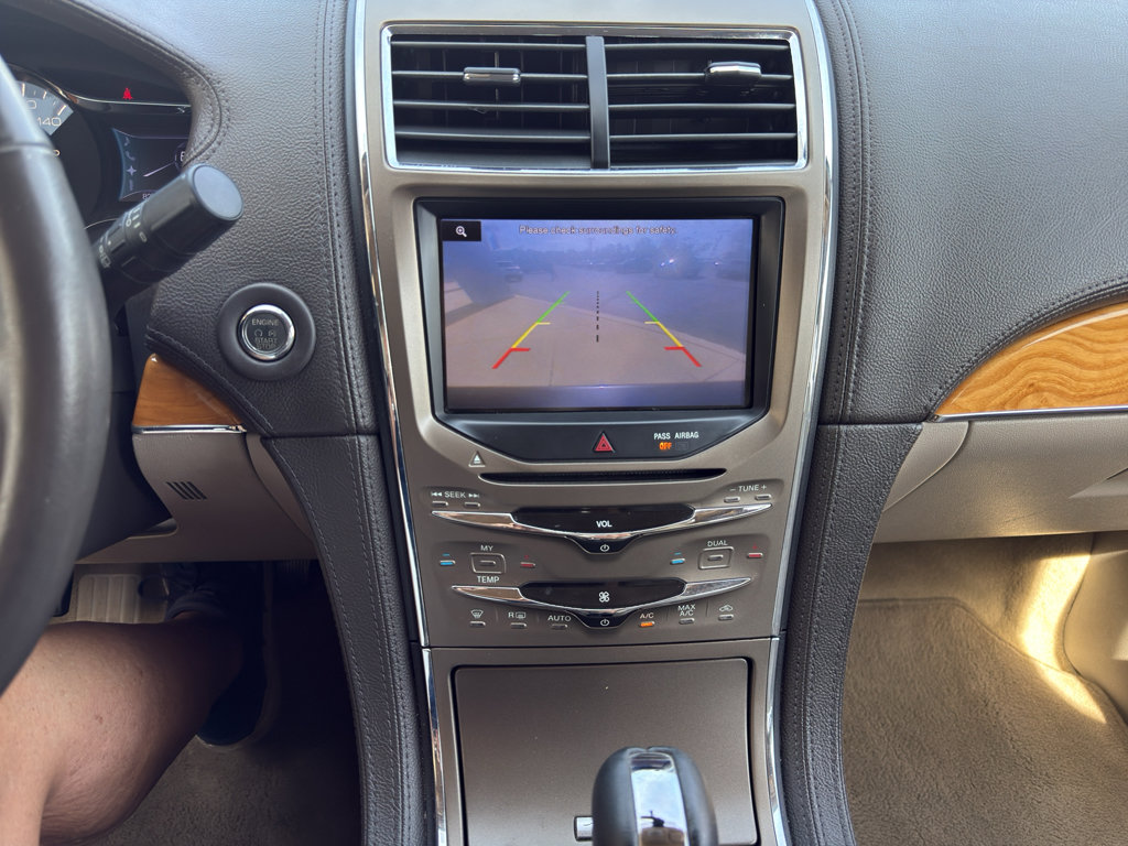 Used 2013 Lincoln MKX FWD image 18