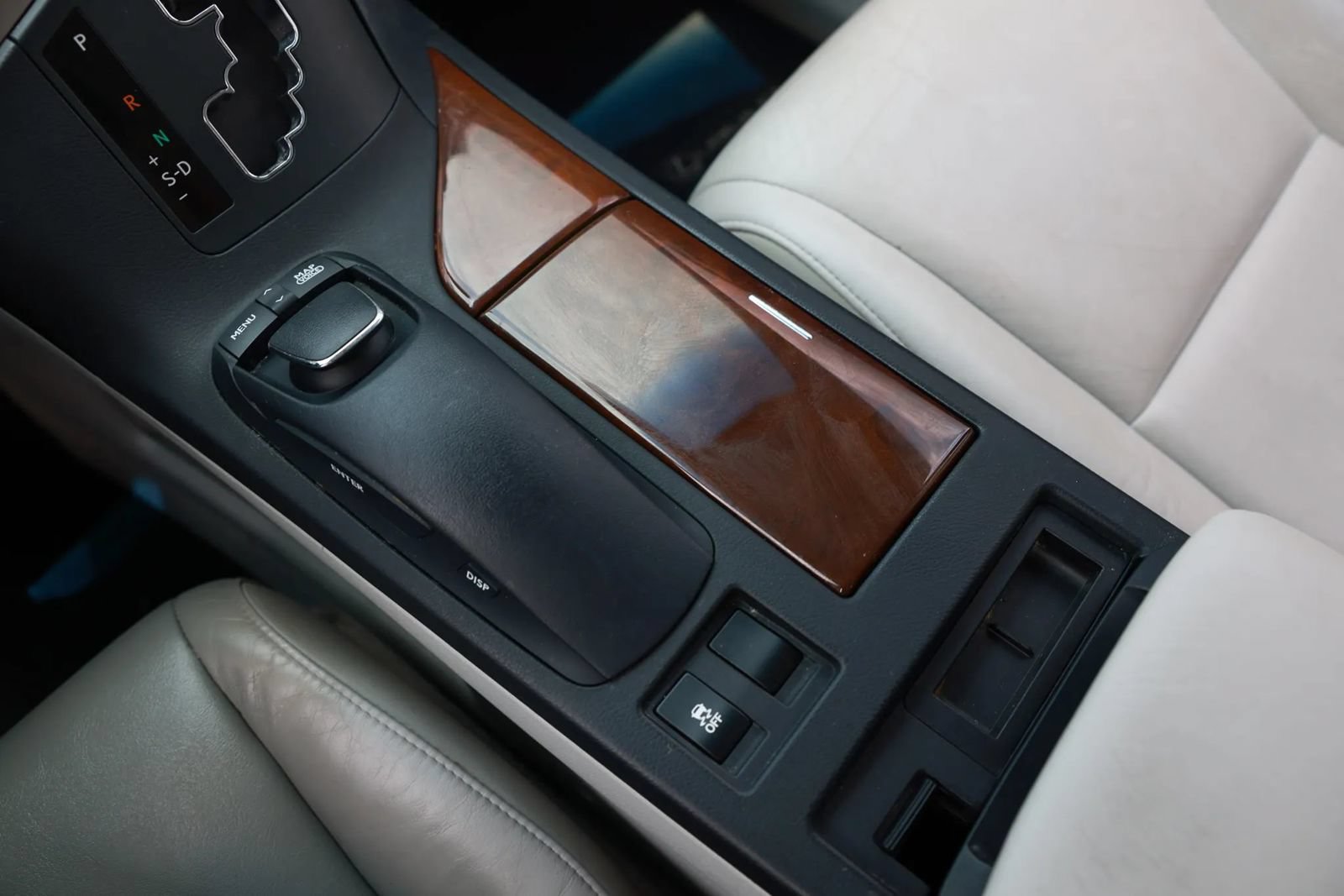 Used 2012 Lexus RX 350 FWD w/ Premium Pkg image 38