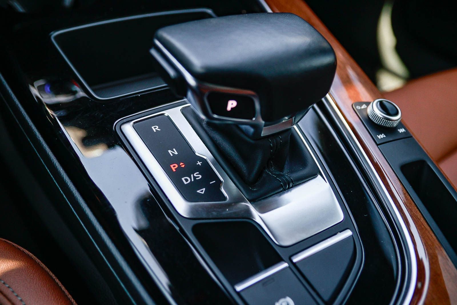 Used 2023 Audi A4 2.0T allroad Premium w/ Convenience Package AWD/4WD image 24