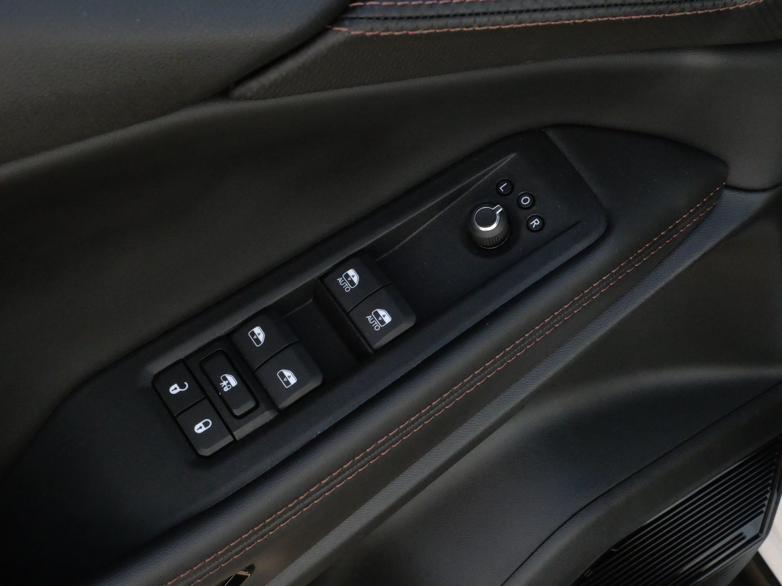 Used 2026 Jeep Cherokee Limited AWD/4WD image 20