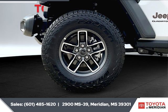 Used 2025 Jeep Gladiator Mojave image 7