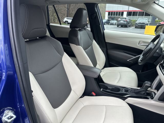 Certified 2022 Toyota Corolla Cross XLE AWD/4WD image 28