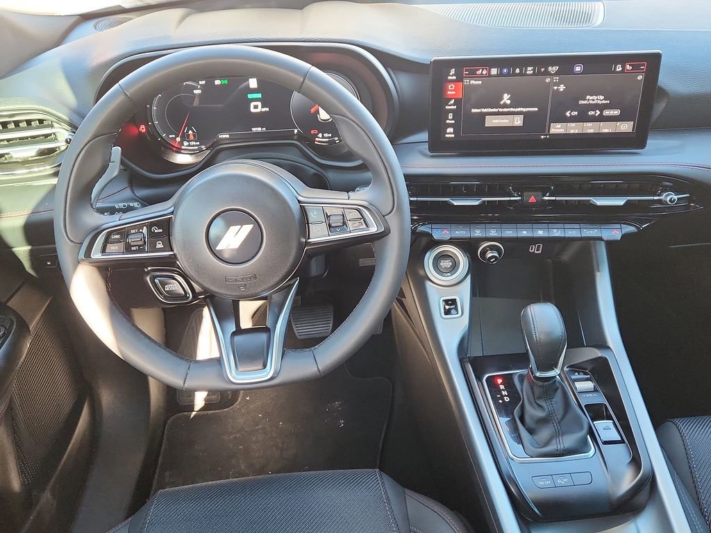 Used 2024 Dodge Hornet R/T w/ R/T Blacktop Package image 10