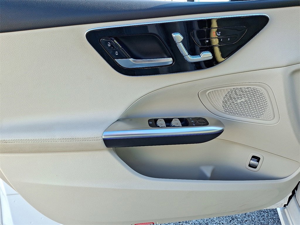 Used 2023 Mercedes-Benz C 300 4MATIC Sedan image 14