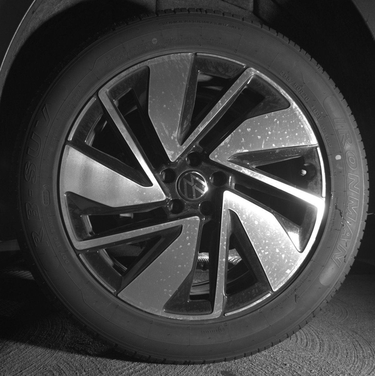 Used 2024 Volkswagen Atlas SE image 14