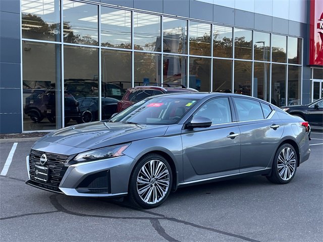 Certified 2023 Nissan Altima 2.5 SL image 1