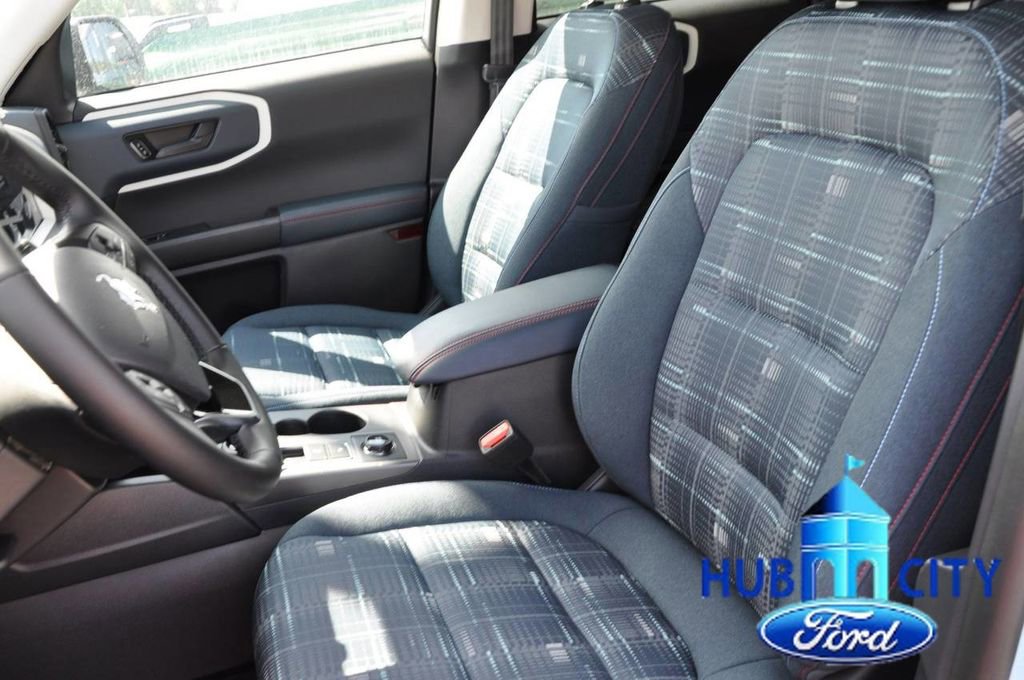 New 2025 Ford Bronco Sport Heritage w/ Convenience Package image 9